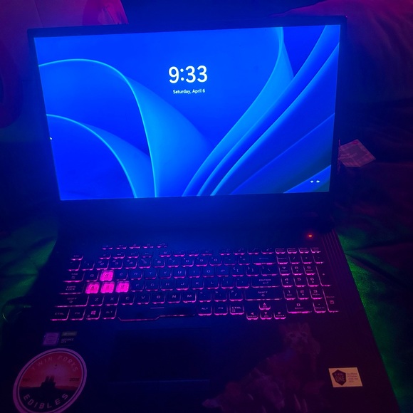 ASUS ROG STRIX GAMING LAPTOP
